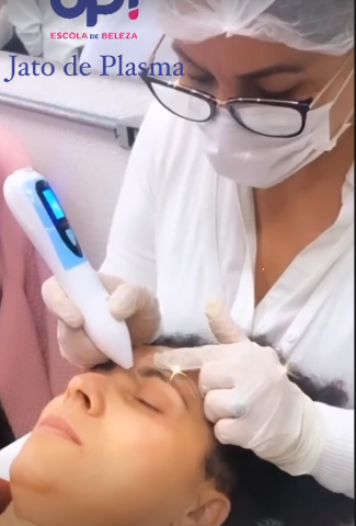 Aula prática do curso de estética